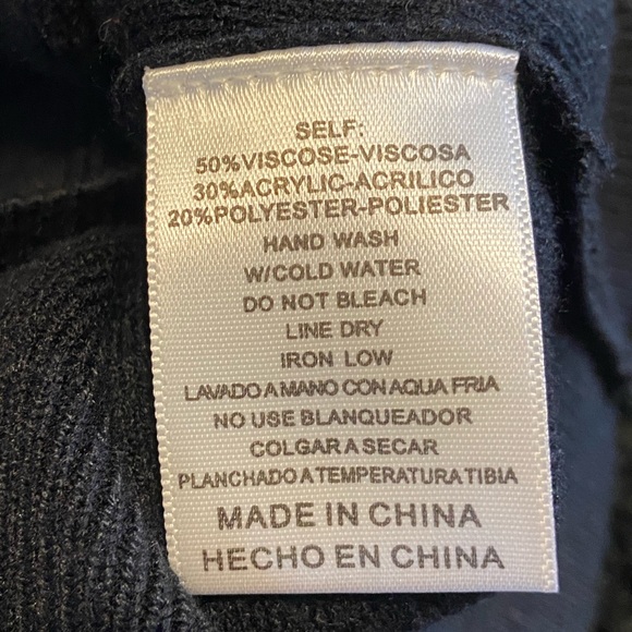 VICI black oversized crewneck sweater with cable knit sleeves Size Large - Picture 6 of 10